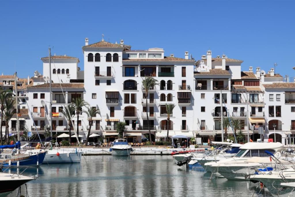 Apartamento Entero Con Solarium En Sabinillas, Con Piscina Y Al Lado Del Puerto De La Duquesa 马尼尔瓦 外观 照片